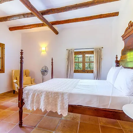 Son Poca Palla Villa